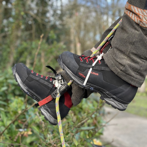 Chaussures de grimpe TREE CLIMB, la TREE CLIMB facilite les déplacements entre les branches