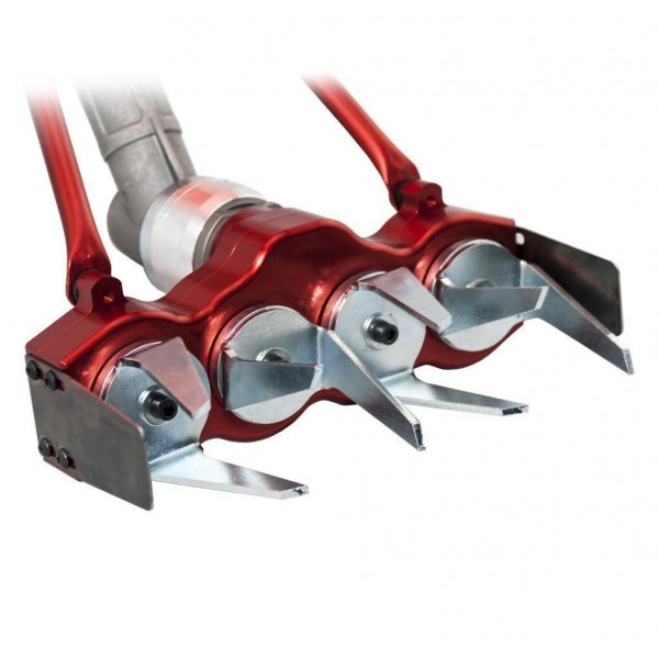 Herse rotative adaptable sur débrousailleuse